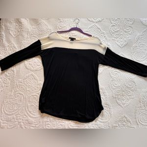 Design History, Black and White Shirt, Size L